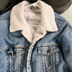Levi's Men's XL Denim Blue Sherpa Lined Trucker Jacket USA Made